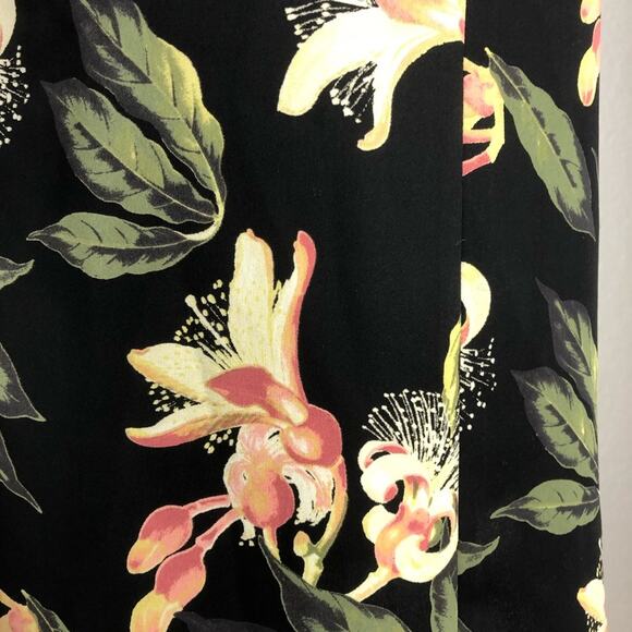 Aritzia Babaton black tropical floral print sleeveless top size Small - Picture 10 of 13